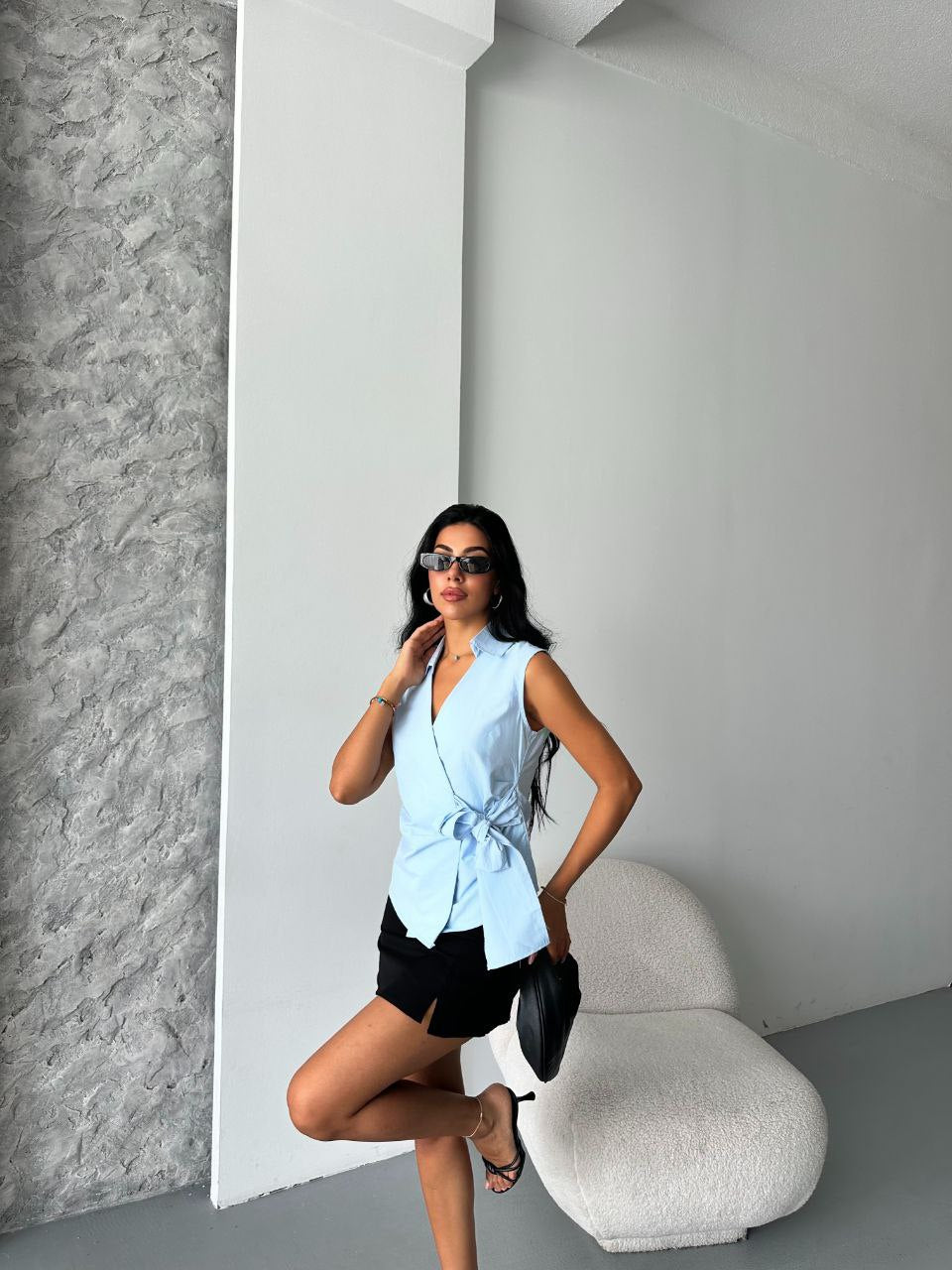 Fiyonklu Kolsuz Gömlek - Bebe Mavi