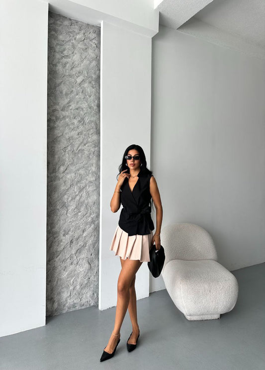 Fiyonklu Kolsuz Gömlek - Siyah