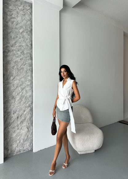 Fiyonklu Kolsuz Gömlek - Beyaz